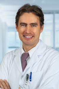 Prim. Priv.-Doz. Dr. Ronald Binder, Leiter der Abteilung für Innere Medizin II, Kardiologie  und Intensivmedizin, Klinikum Wels-Grieskirchen