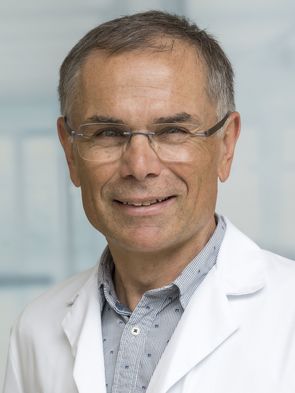 Prim. Dr. Adrian Kamper