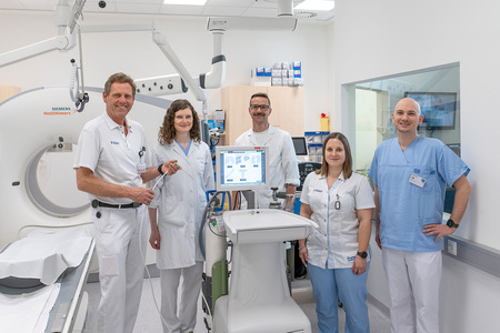 OA Dr. Siegfried Funk, MUDr. Natalia Ondkova, EDiR, OA Dr. Ronald Lampl, Radiologietechnologin Petra Steindl  und OA Dr. Barnabas Hideg
