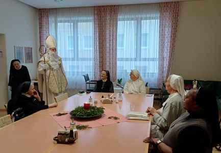 Krankenhaus Braunau Der Nikolaus bei den geistlichen Schwestern