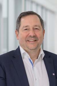 Prim. Priv.-Doz. Dr. Rainer Gattringer, Ärztlicher Leiter und Leiter des Instituts für Hygiene und Mikrobiologie, Infektiologie und Tropenmedizin, Klinikum Wels-Grieskirchen