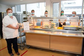 Das Ordensklinikum legt Wert auf einen verantwortungsvollen Umgang mit Lebensmitteln in den Krankenhausküchen. 